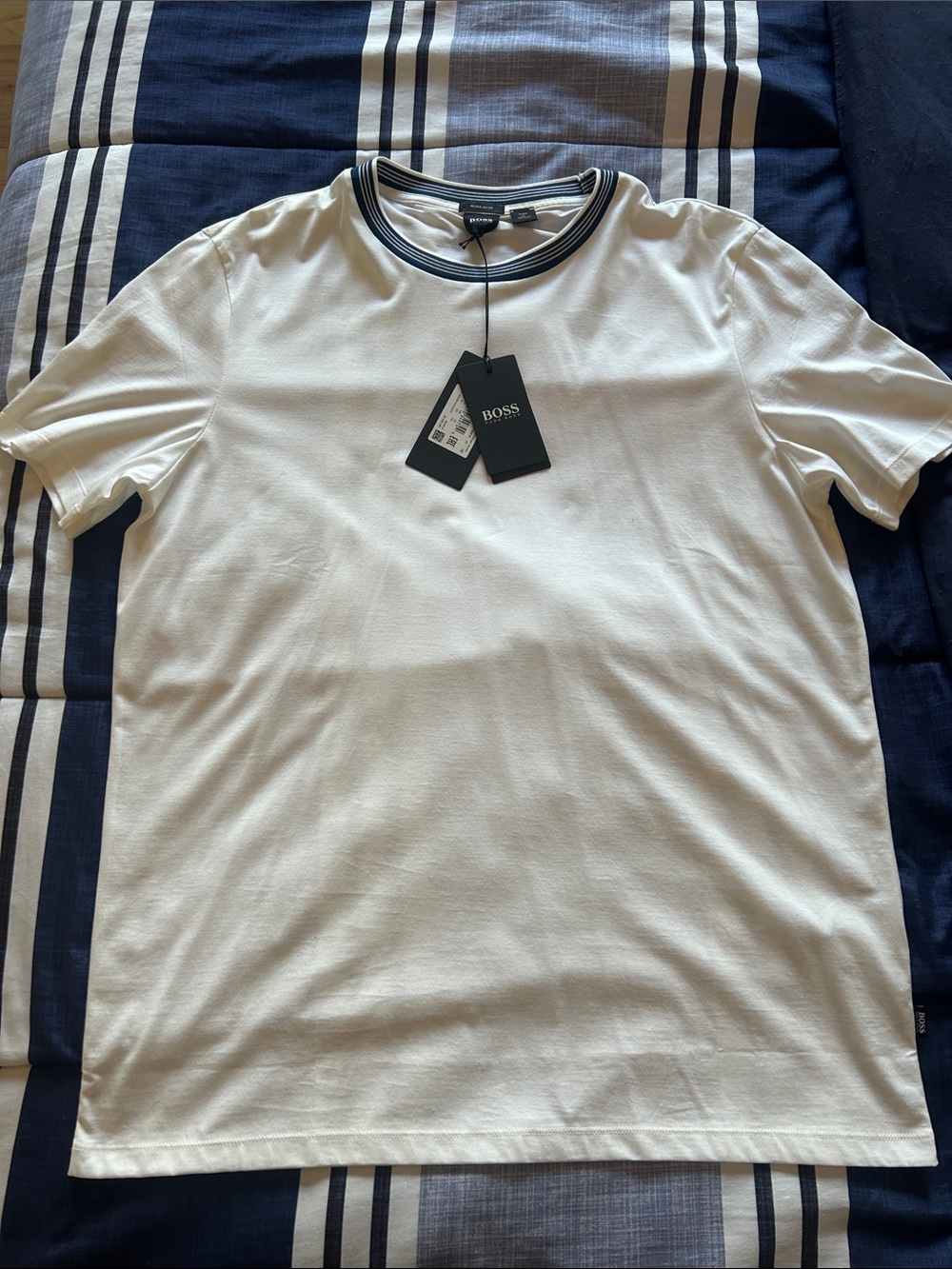 Hugo BOSS NWT Tee